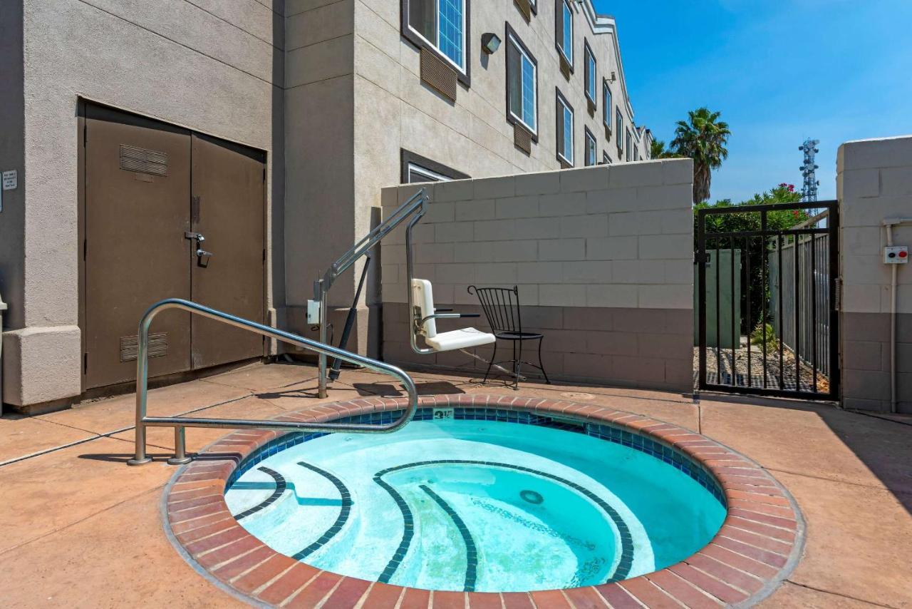 Comfort Suites Downtown Sacramento Esterno foto