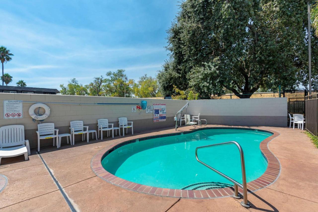 Comfort Suites Downtown Sacramento Esterno foto