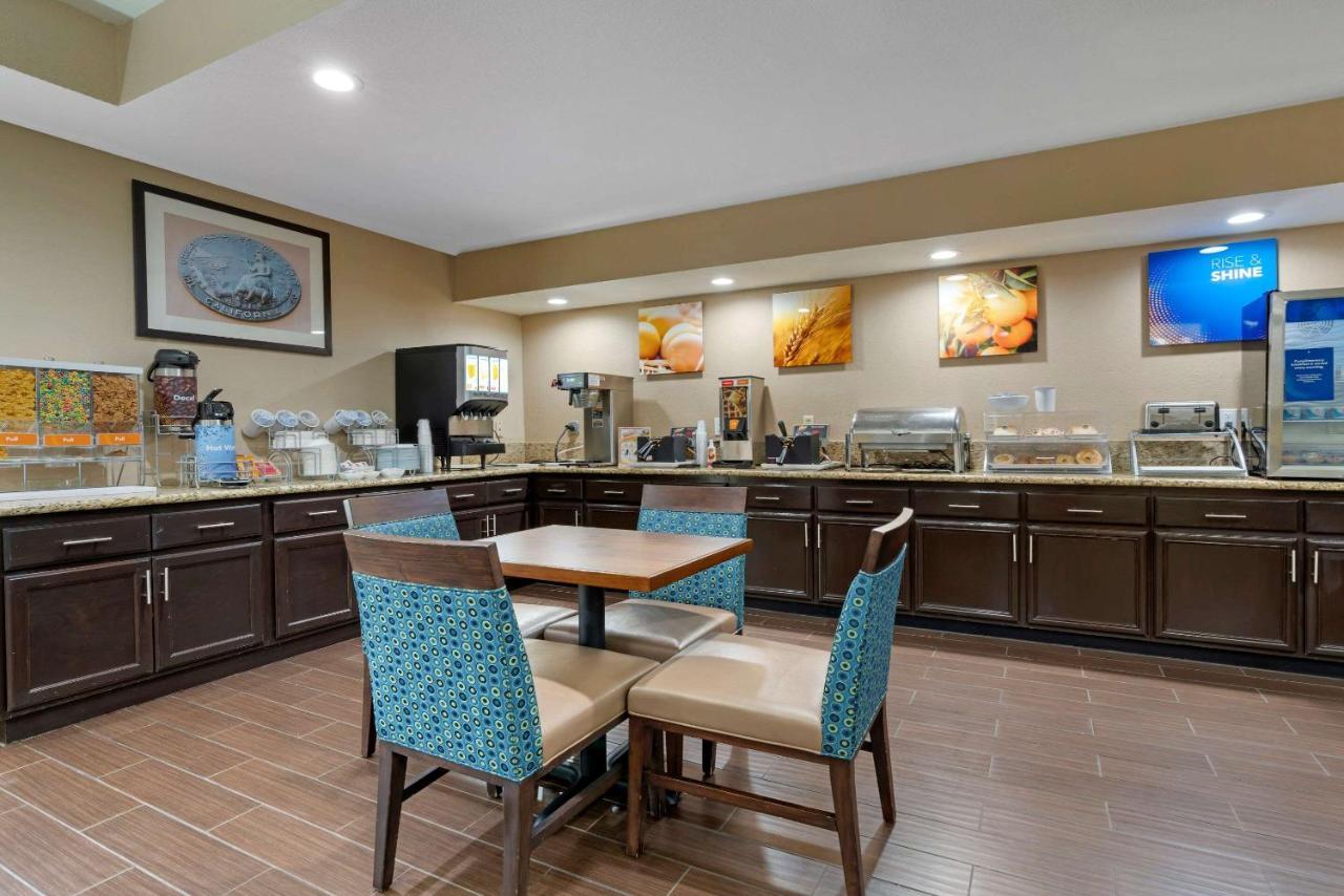 Comfort Suites Downtown Sacramento Esterno foto